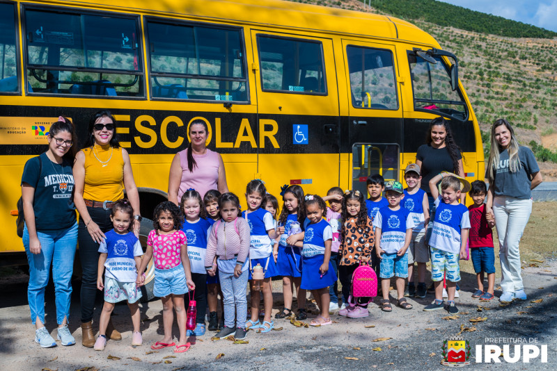 Agrinho - Alunos EMEIEF Valdecy Afonso Moreira visitam Café Teeiro - Reciclagem