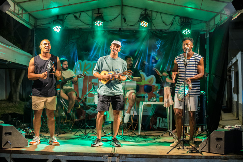 Feira Gastronômica - Show Entre Amigos e Bruno Marlon e Gabriel