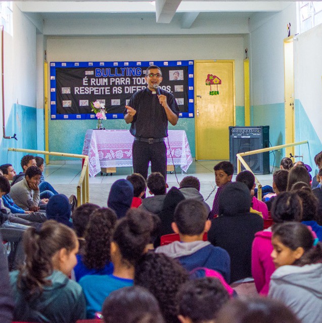 Escolas municipais de ensino iniciam ciclo de palestras educativas aos alunos