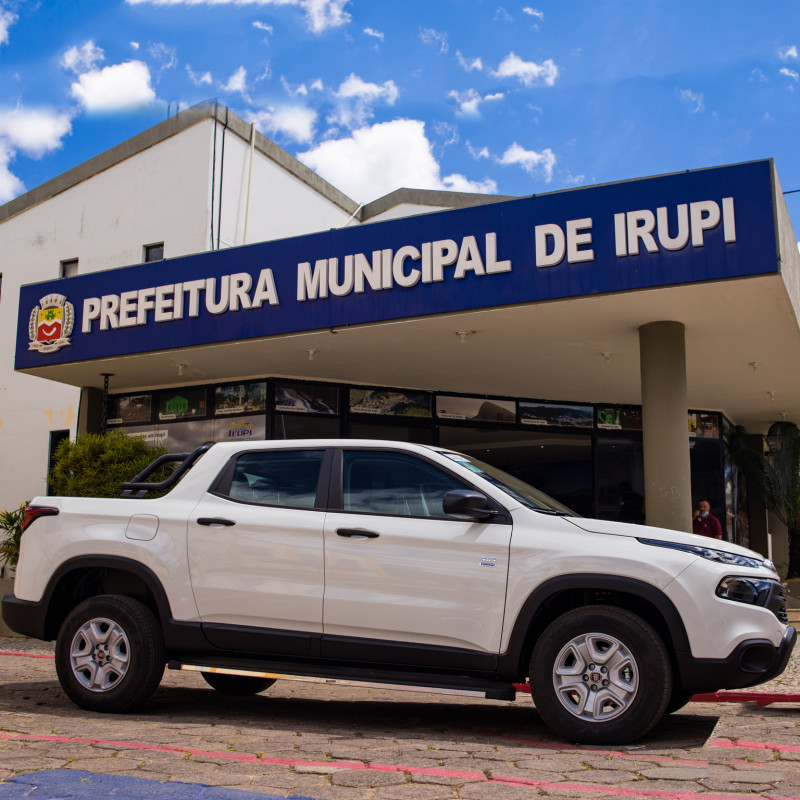 A Secretaria Municipal de Saúde recebeu um novo automóvel Fiat Toro