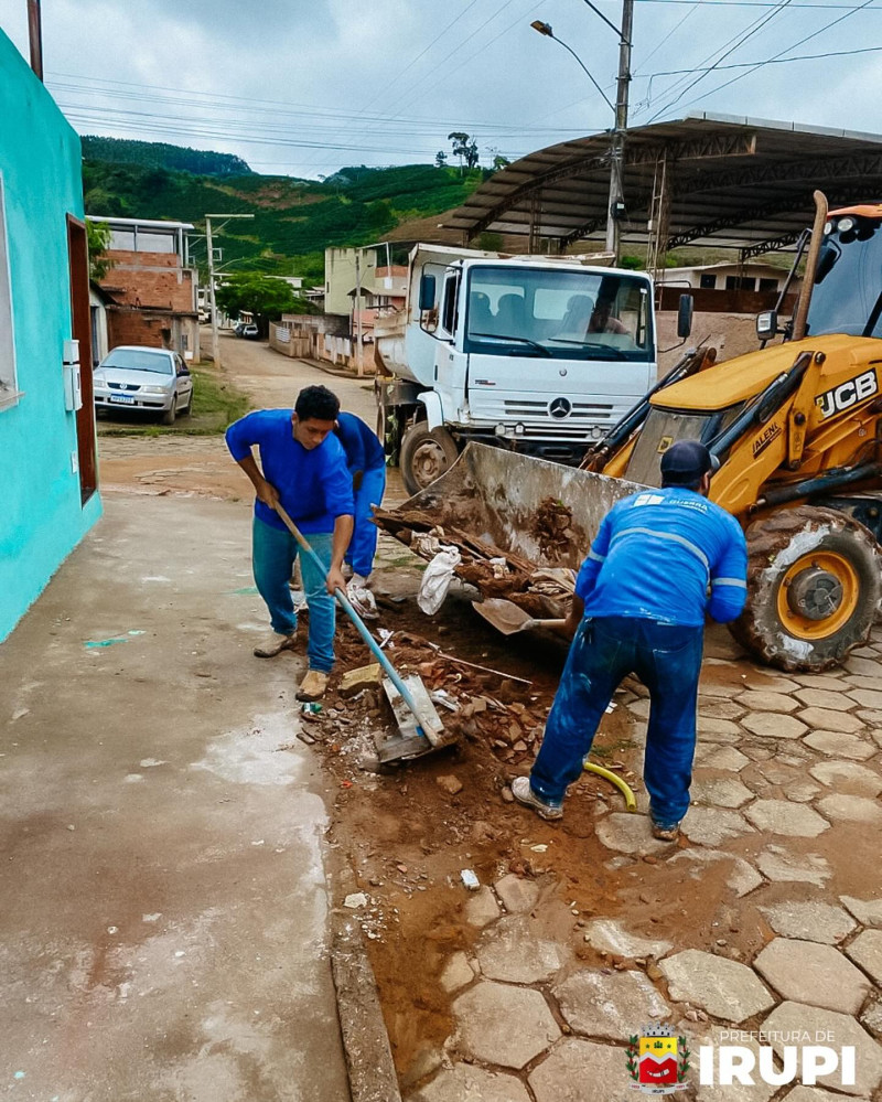 Manutenção e Limpeza em diversos pontos de Irupi: Mantendo a cidade limpa, bonita e organizada