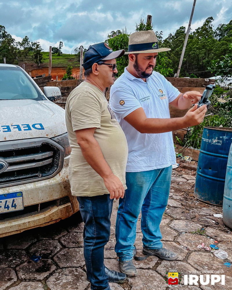 Vice Prefeito Paulino e coordenador da defesa civil Felipe Mota monitoram áreas de risco na cidade